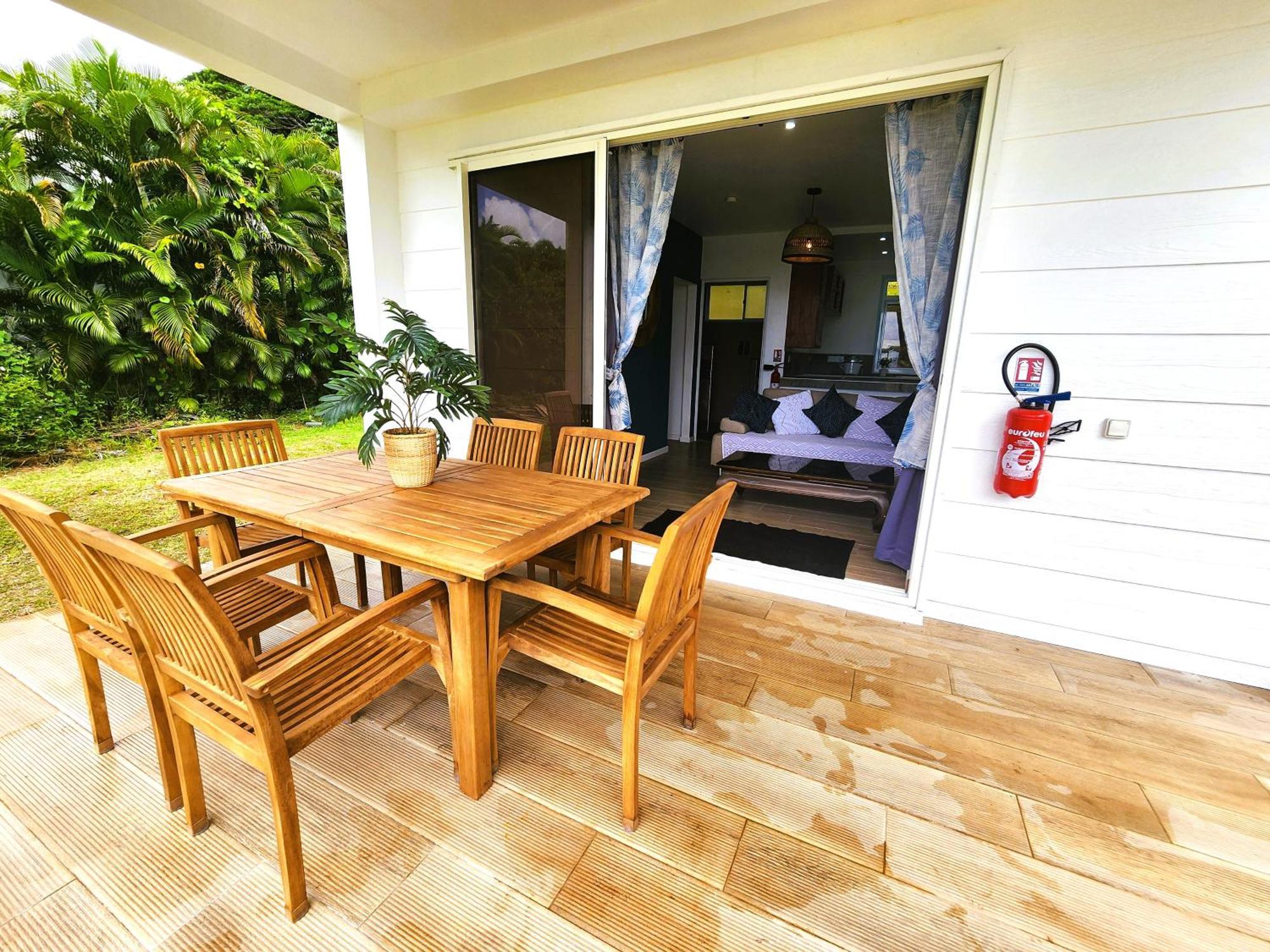 Duplex En Bord De Mer Fare Tahitea Pension Taputapuapea Екстериор снимка