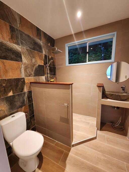 Duplex En Bord De Mer Fare Tahitea Pension Taputapuapea Екстериор снимка